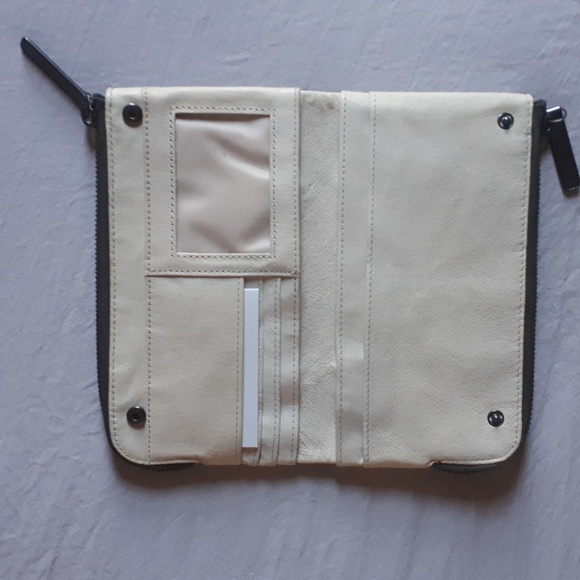 Liebeskind Berlin Green Snakeskin Wallet - Picture 4 of 7